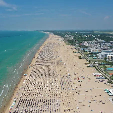Swimming Pool Paradise For Your Family Bibione