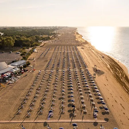 Swimming Pool Paradise For Your Family Appartement
